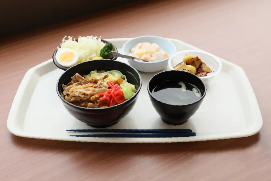 社員食堂のメニュー