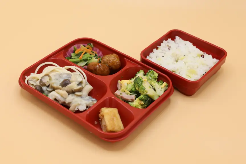 社員食堂のメニュー