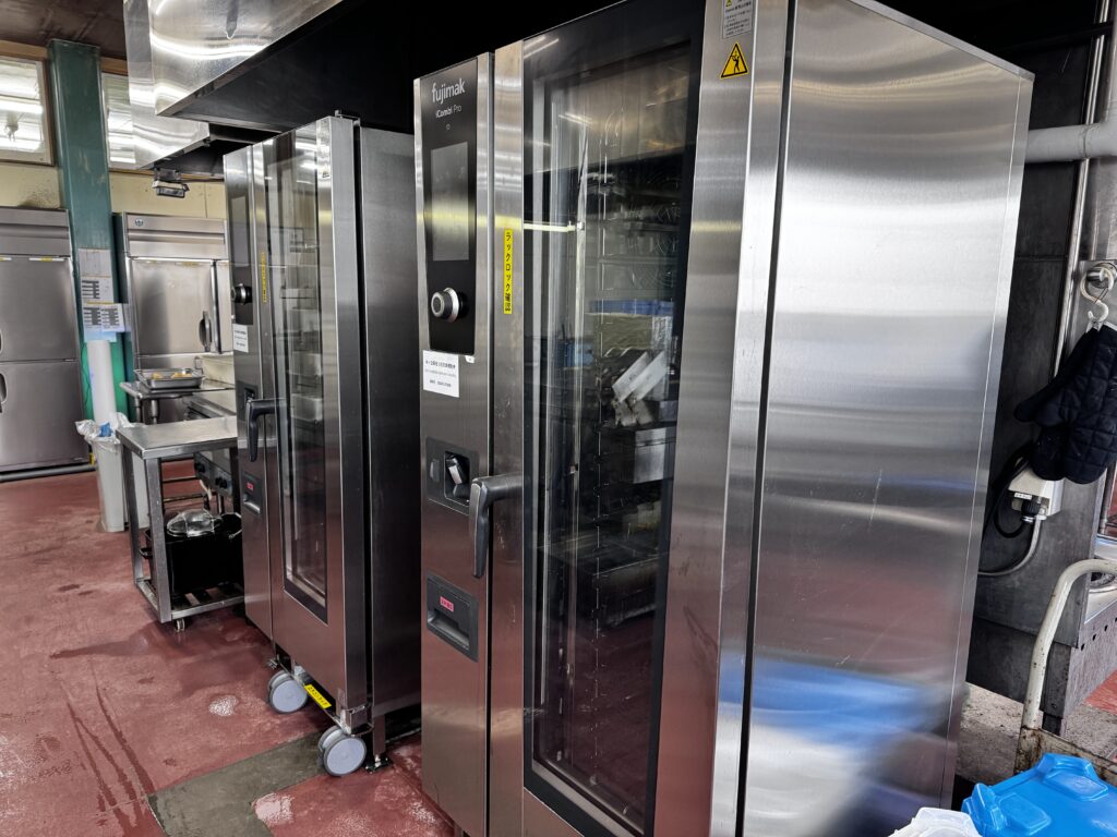 スチームコンベクションオーブンを導入しました